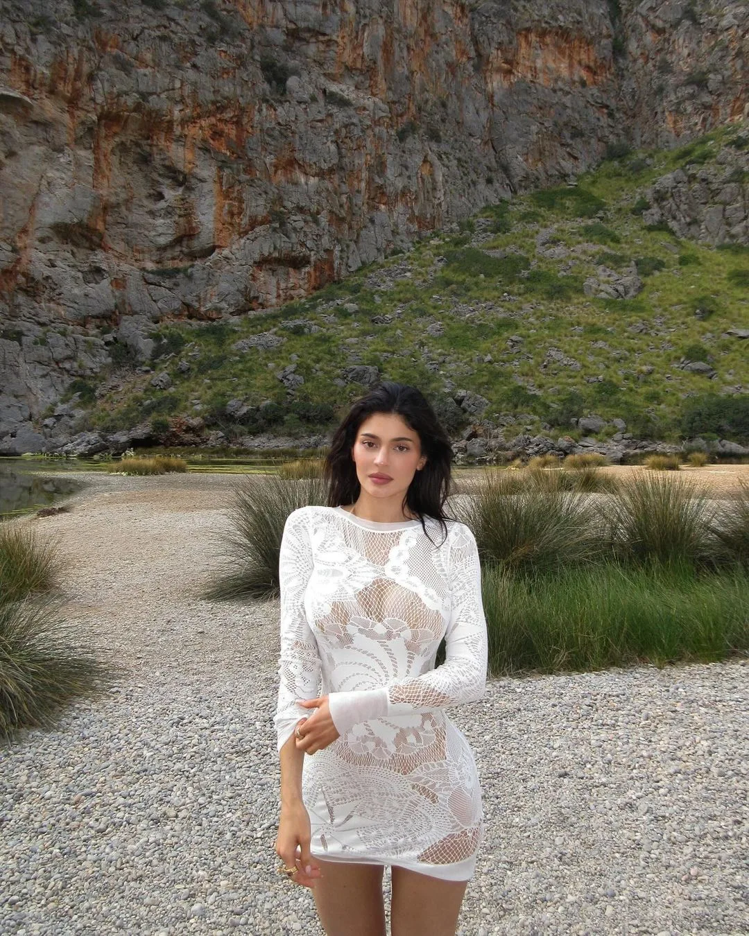 thời trang đi biển của kylie jenner