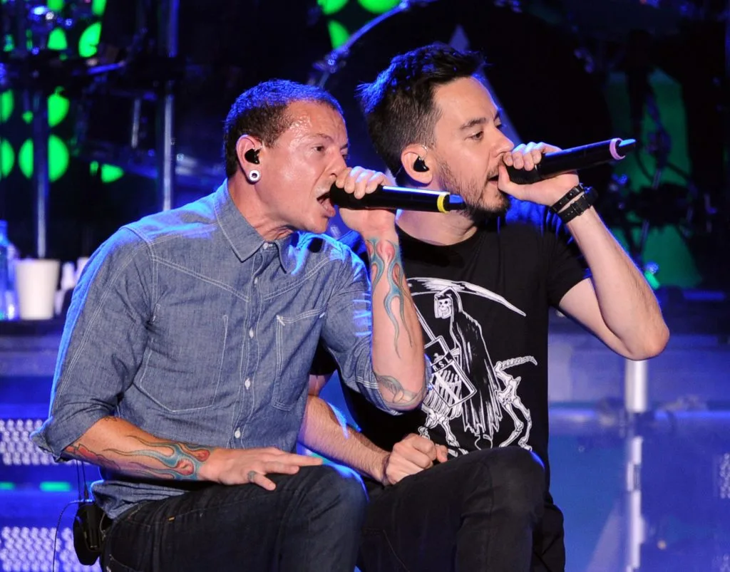 Chester Bennington và rapper kiêm guitarist Mike Shinoda