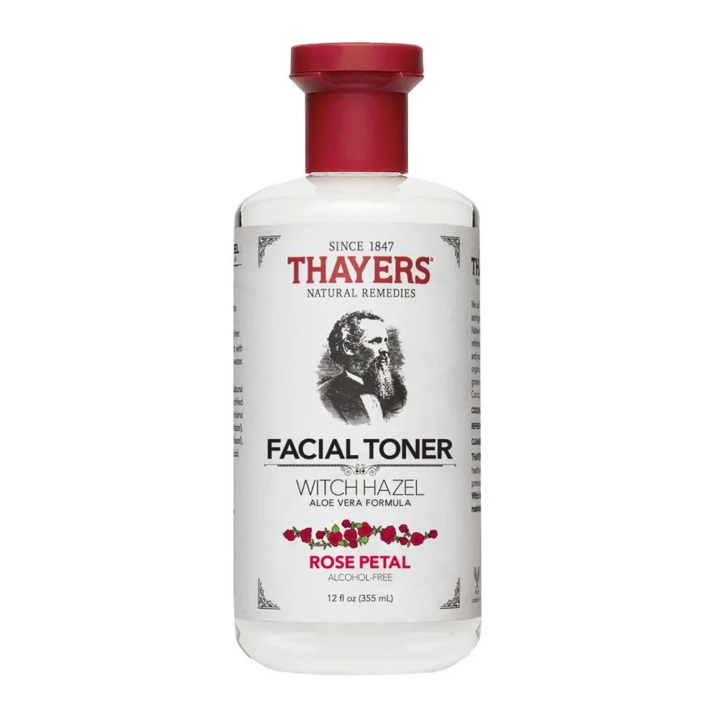 Zendaya trung thành với nước hoa hồng witch hazel từ Thayers. Zendaya trung thành với nước hoa hồng witch hazel từ Thayers.
