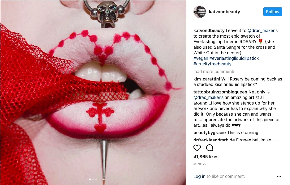 Phong cách trang điểm quái lại từ fan hâm mộ của Kat Von D